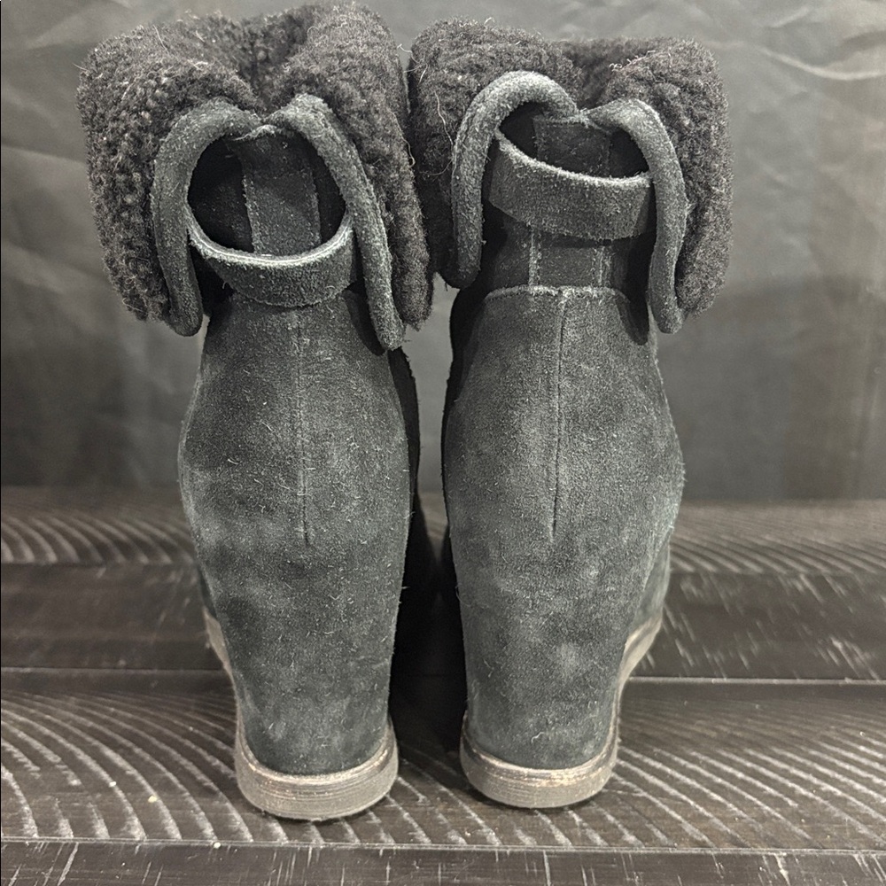 UGG Black Women's Kyra wedge boots - Picture 2 of 7